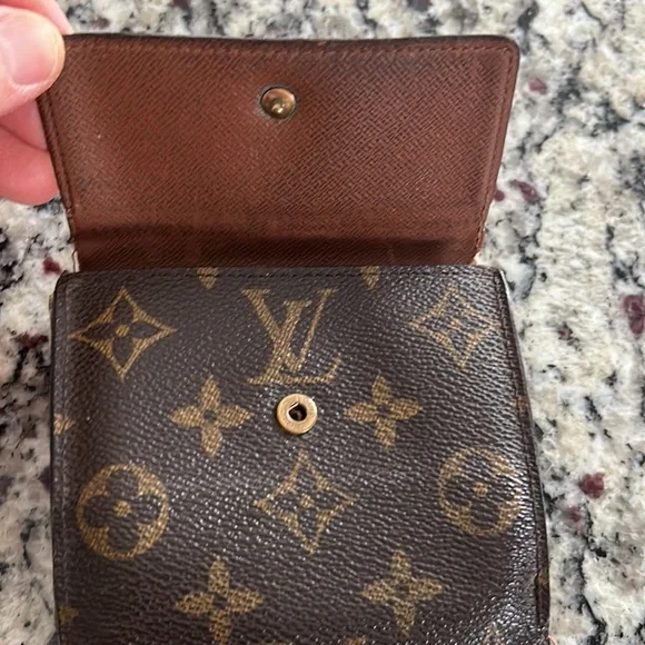 Louis Vuitton Dual Snap Wallet - Picture 13 of 13